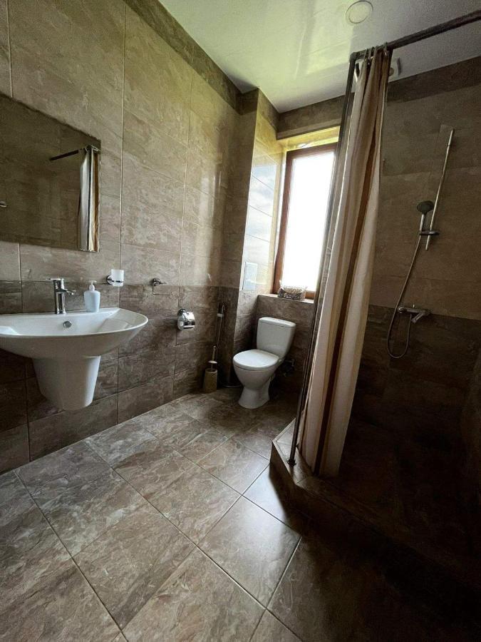 Zartonq Hotell Tat'ev Exteriör bild