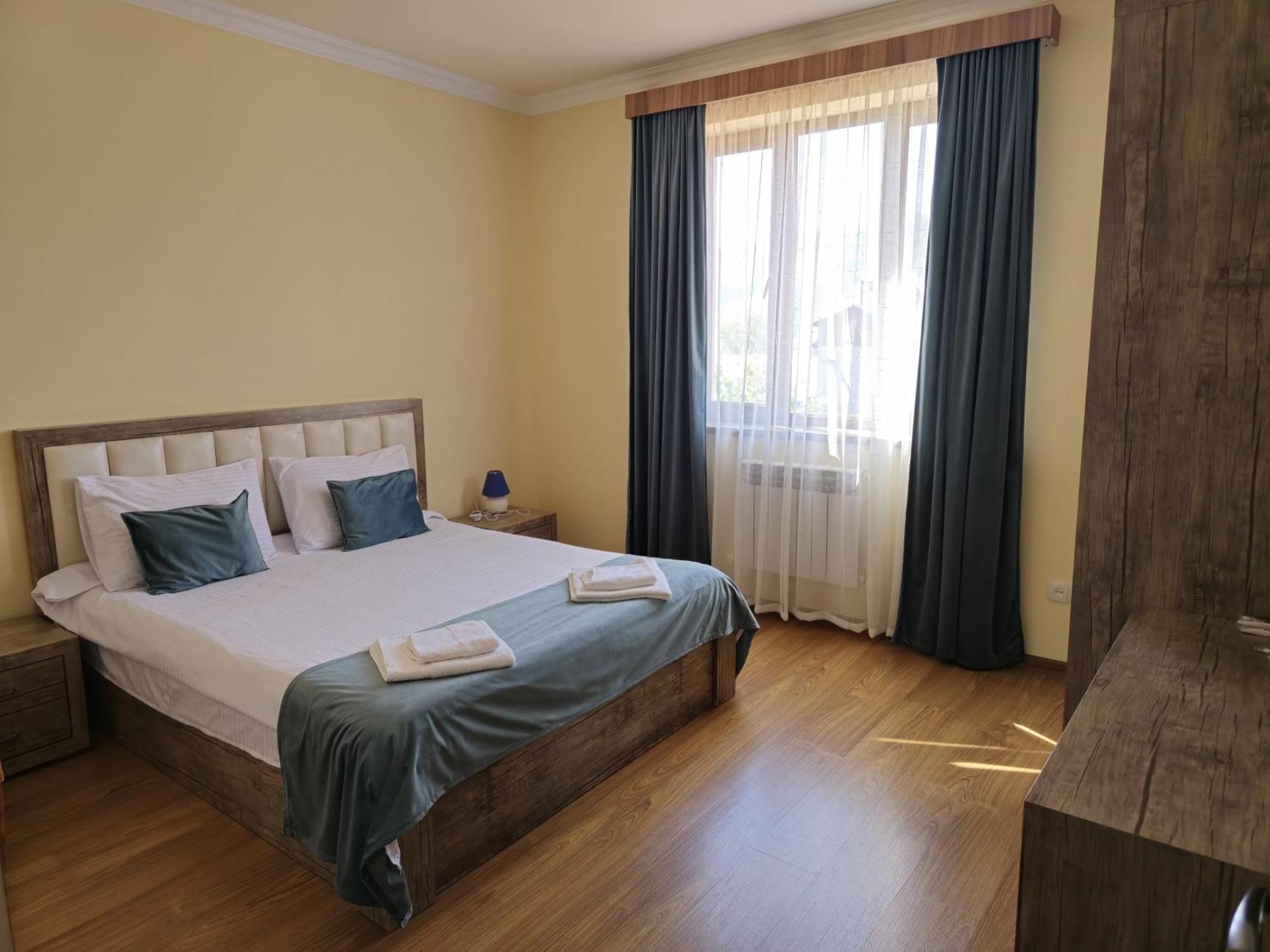 Zartonq Hotell Tat'ev Exteriör bild