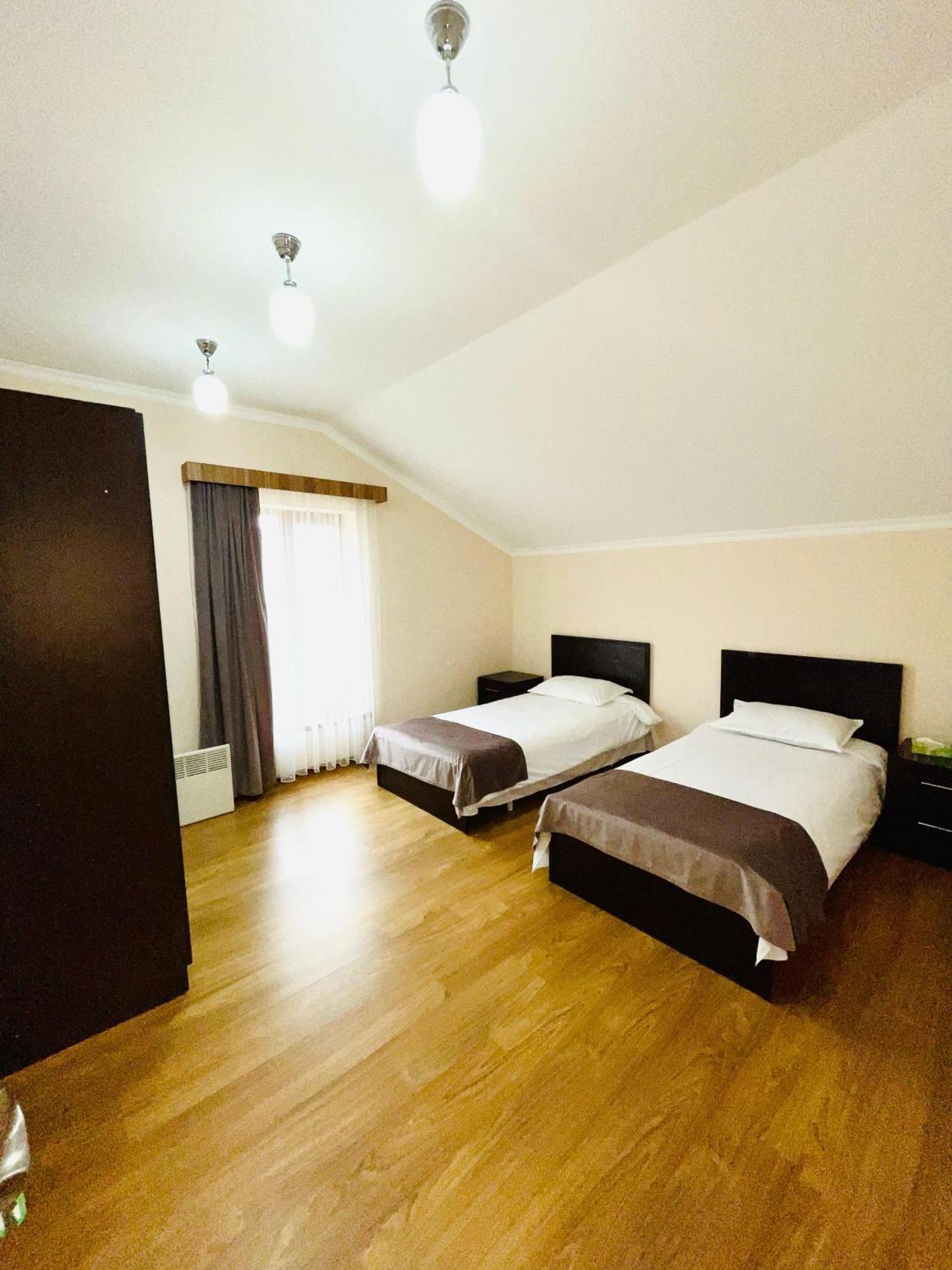Zartonq Hotell Tat'ev Exteriör bild