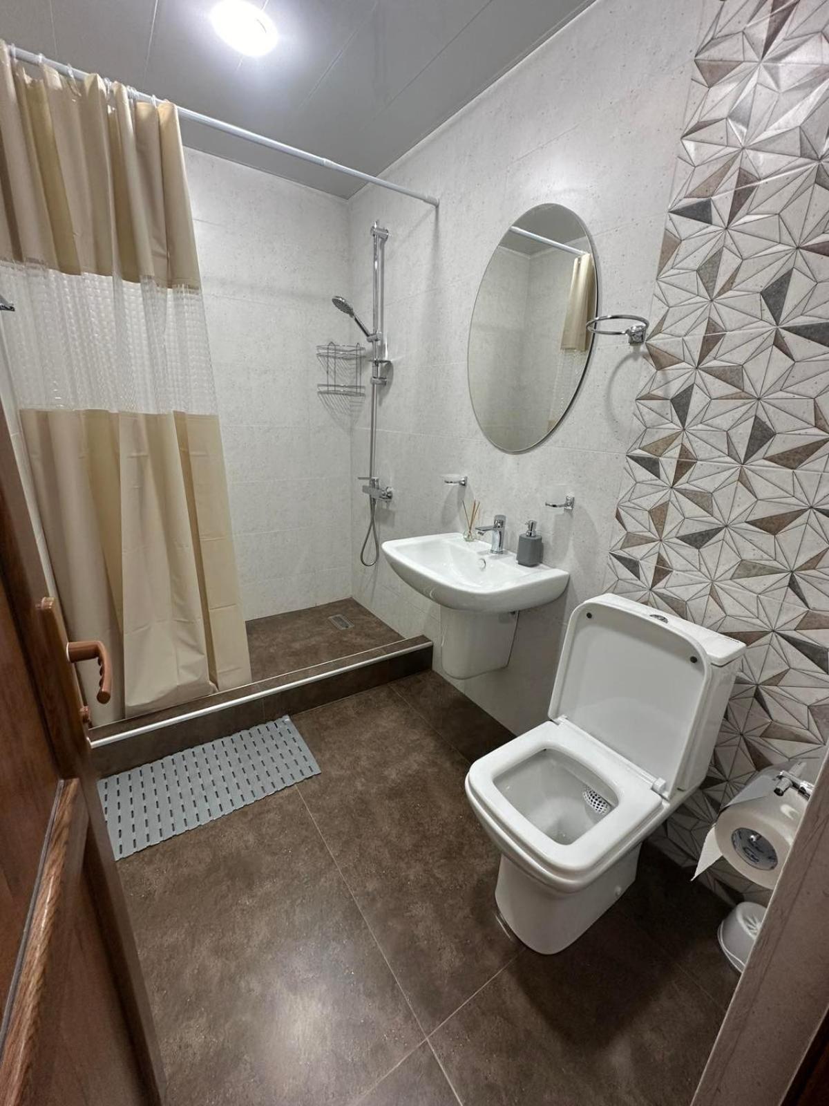 Zartonq Hotell Tat'ev Exteriör bild